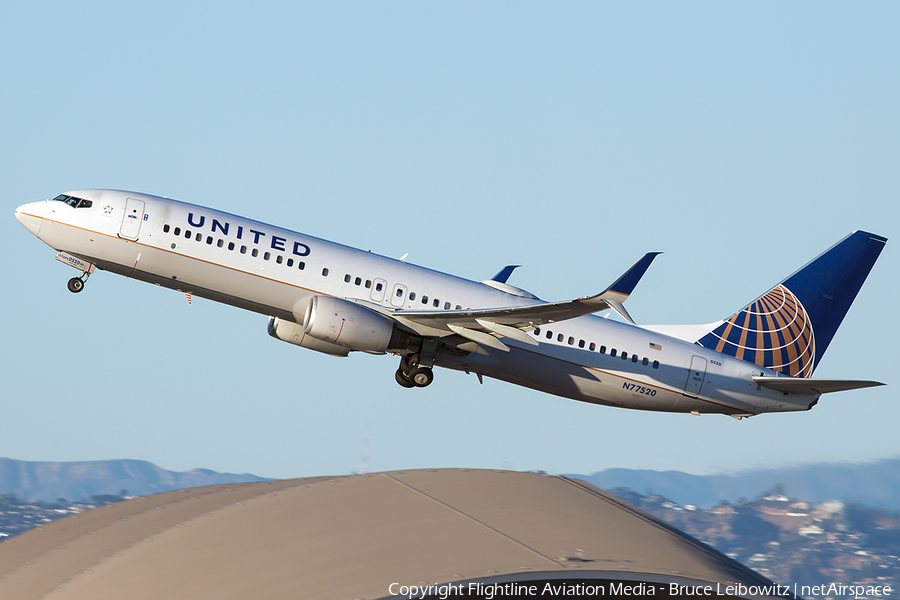 United Airlines Boeing 737-824 (N77520) | Photo 104951