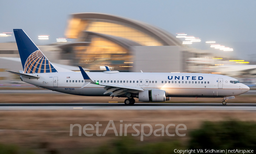 United Airlines Boeing 737-824 (N77520) | Photo 107033