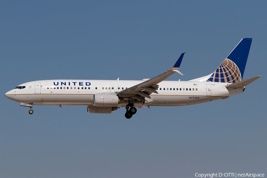 United Airlines Boeing 737-824 (N77525) | Photo 201392