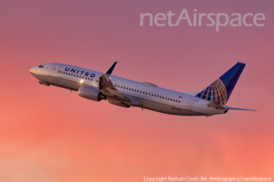 United Airlines Boeing 737-824 (N77525) | Photo 361381