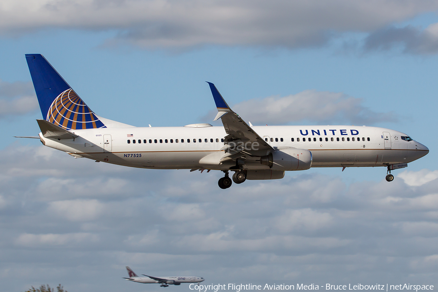 United Airlines Boeing 737-824 (N77525) | Photo 169731