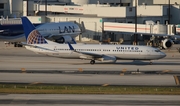 United Airlines Boeing 737-824 (N77525) at  Miami - International, United States