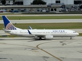 United Airlines Boeing 737-824 (N77530) at  Ft. Lauderdale - International, United States