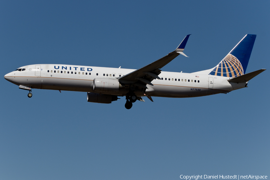 United Airlines Boeing 737-824 (N77530) | Photo 446157