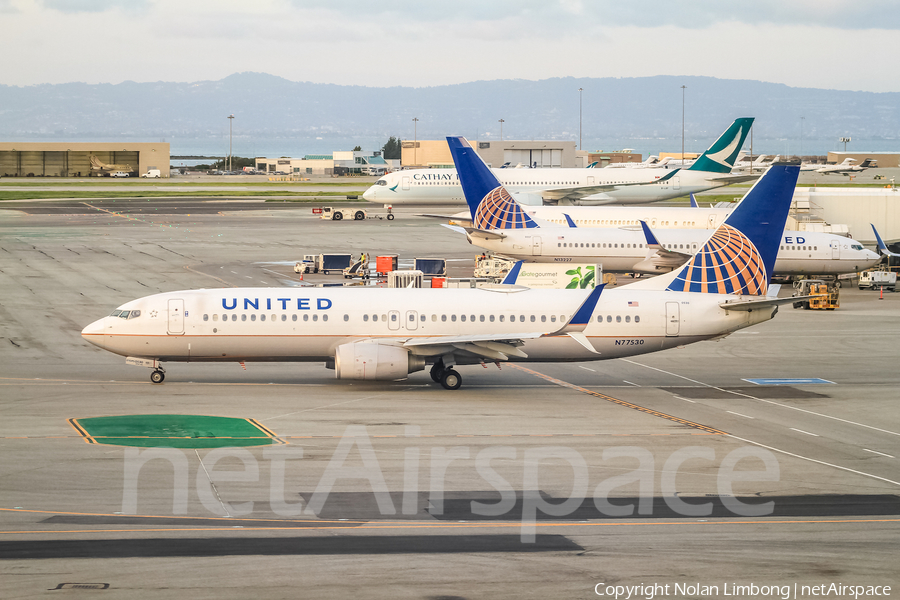 United Airlines Boeing 737-824 (N77530) | Photo 439561