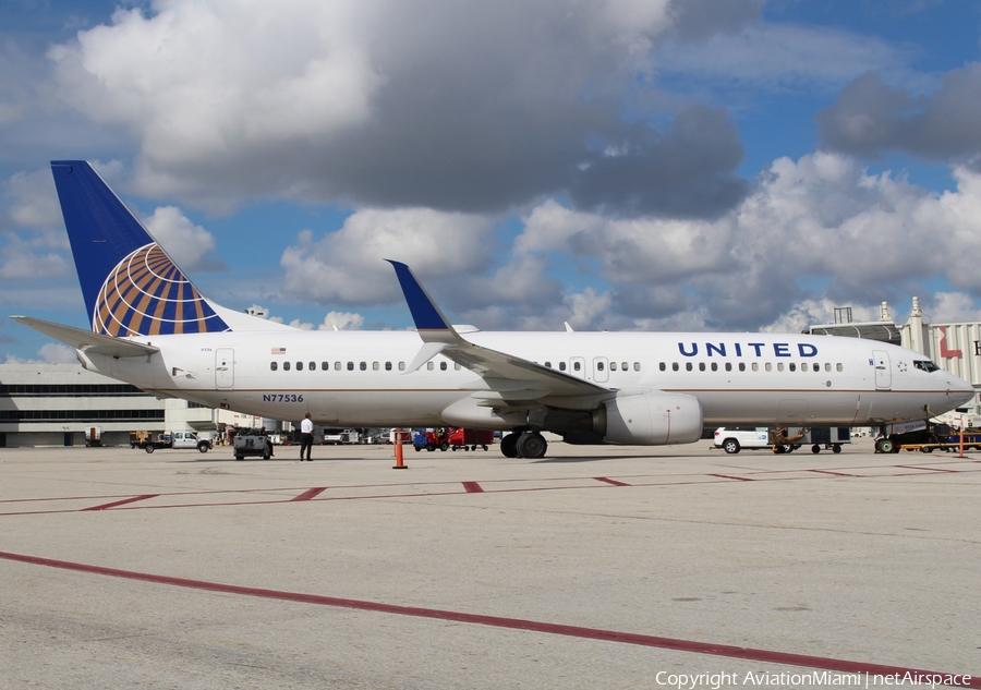 United Airlines Boeing 737-824 (N77536) | Photo 219482