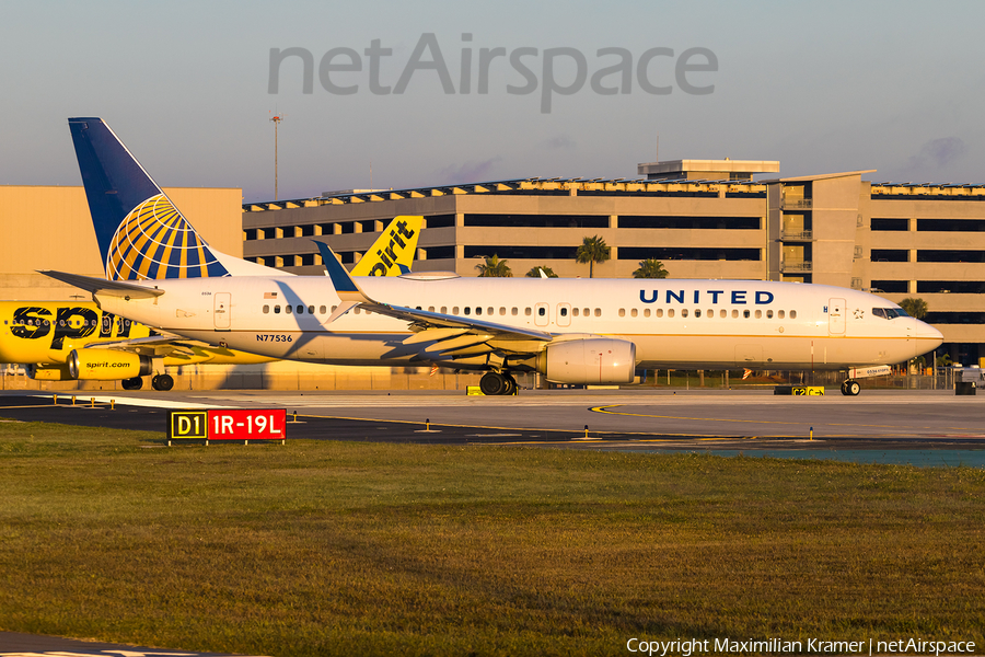 United Airlines Boeing 737-824 (N77536) | Photo 603292