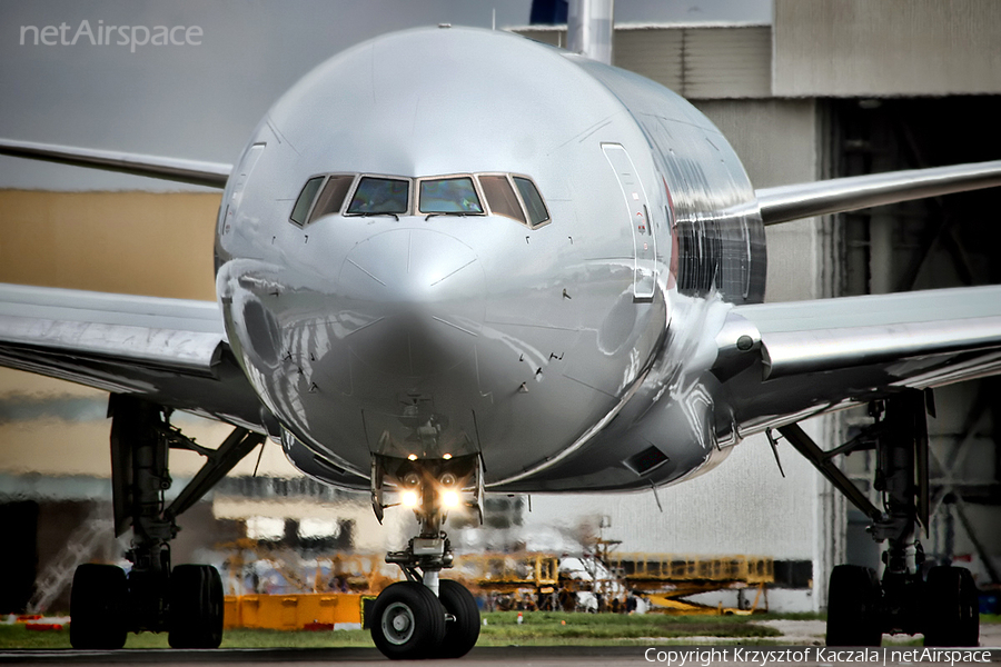 American Airlines Boeing 777-223(ER) (N775AN) | Photo 56734