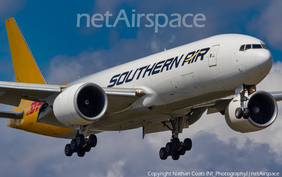 Southern Air Boeing 777-FZB (N775SA) | Photo 296669