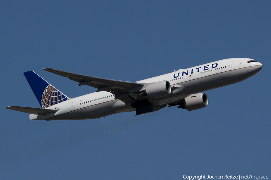 United Airlines Boeing 777-222 (N775UA) | Photo 107311