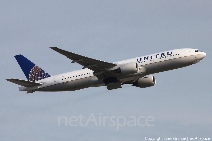 United Airlines Boeing 777-222 (N775UA) | Photo 28015