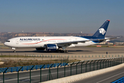 AeroMexico Boeing 777-2Q8(ER) (N776AM) at  Madrid - Barajas, Spain