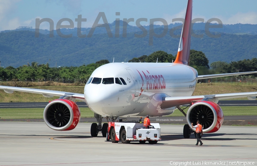 Avianca Central America Airbus A320-251N (N776AV) | Photo 261615