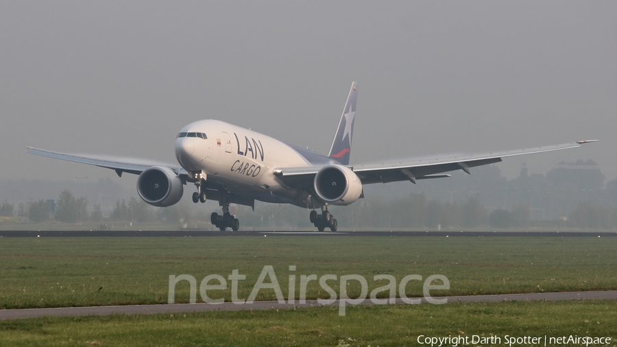 LAN Cargo Boeing 777-F16 (N776LA) | Photo 216374