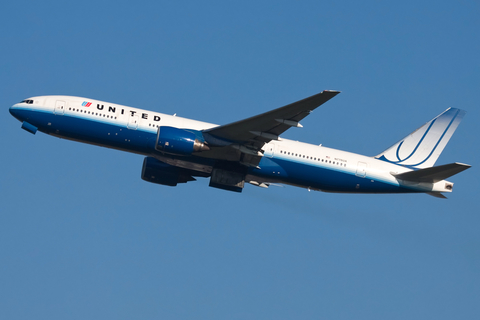 United Airlines Boeing 777-222 (N776UA) at  Brussels - International, Belgium