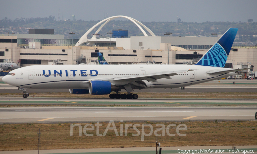 United Airlines Boeing 777-222 (N776UA) | Photo 586857