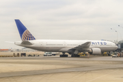 United Airlines Boeing 777-222 (N776UA) at  Chicago - O'Hare International, United States