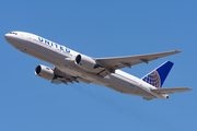 United Airlines Boeing 777-222 (N776UA) at  San Francisco - International, United States