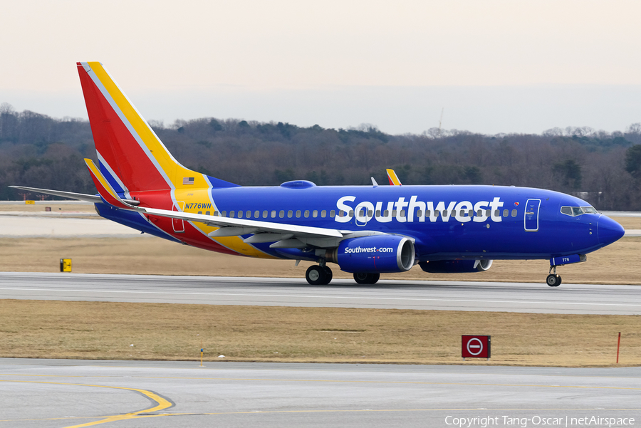 Southwest Airlines Boeing 737-7H4 (N776WN) | Photo 493779