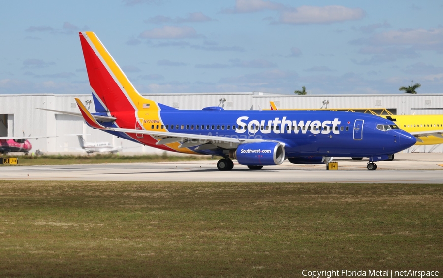 Southwest Airlines Boeing 737-7H4 (N776WN) | Photo 358132