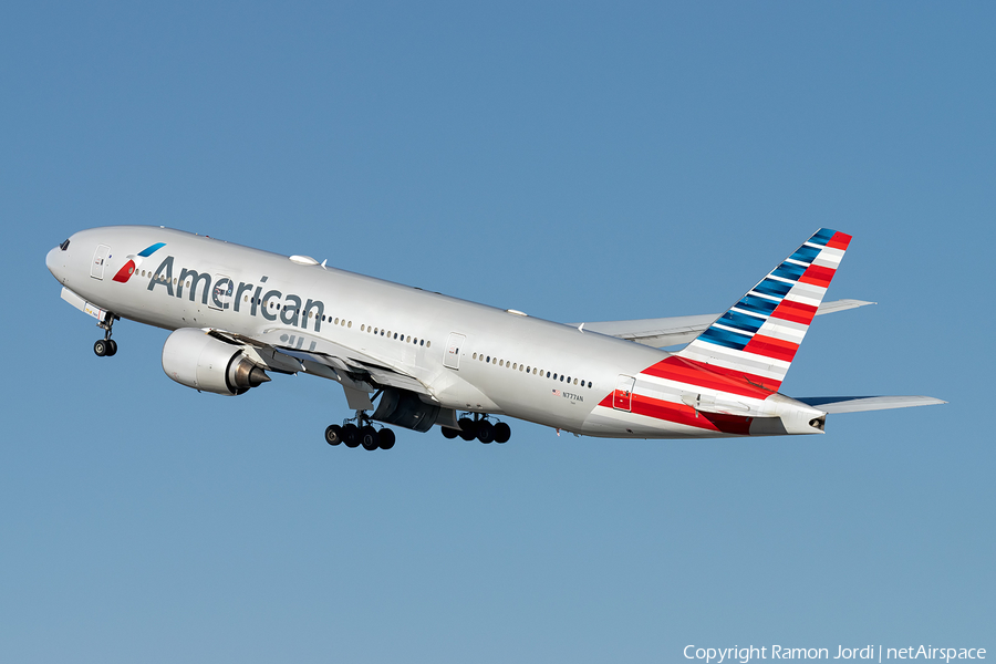 American Airlines Boeing 777-223(ER) (N777AN) | Photo 387659