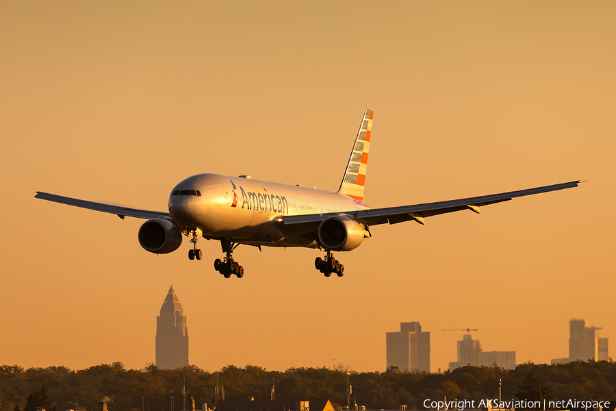 American Airlines Boeing 777-223(ER) (N777AN) | Photo 361467