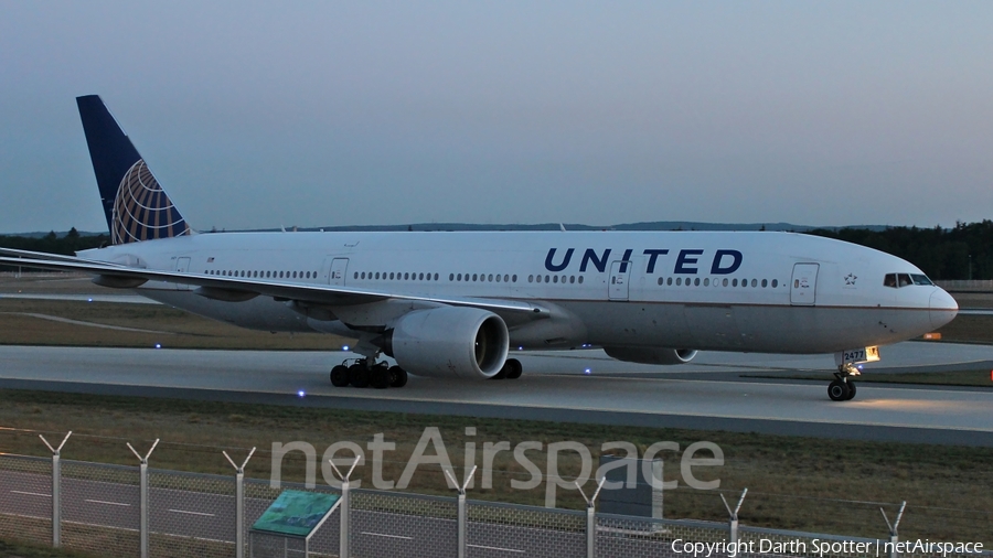 United Airlines Boeing 777-222 (N777UA) | Photo 217894