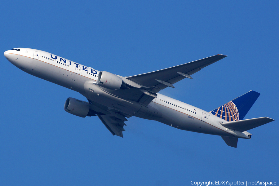 United Airlines Boeing 777-222 (N777UA) | Photo 382780