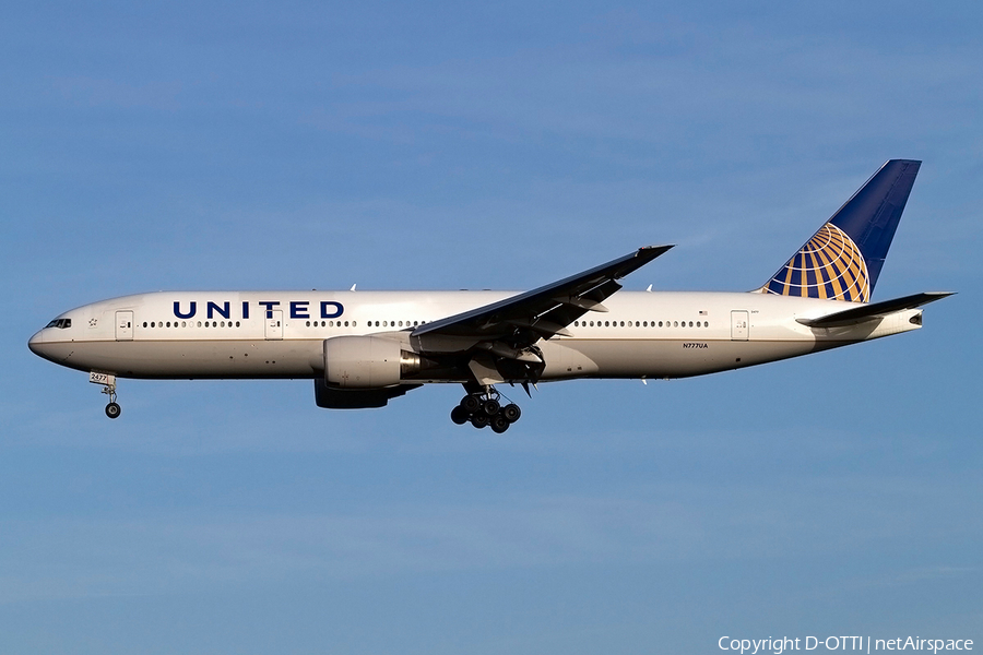 United Airlines Boeing 777-222 (N777UA) | Photo 400157