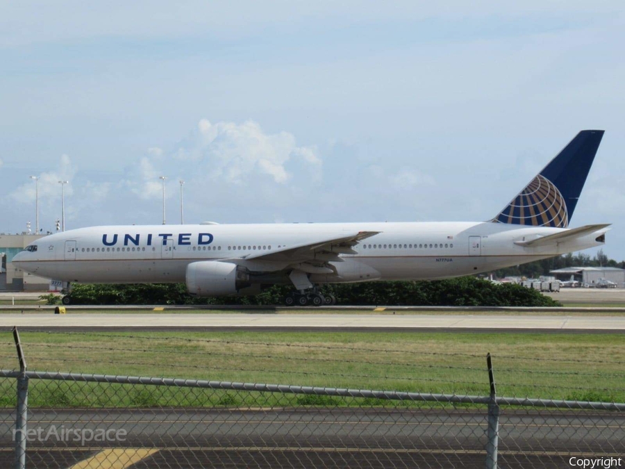 United Airlines Boeing 777-222 (N777UA) | Photo 388111