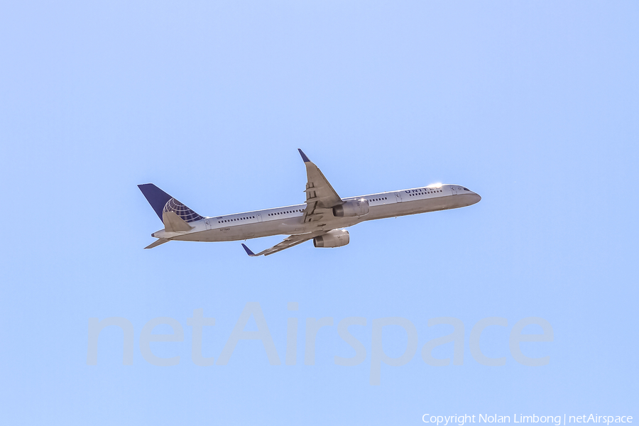 United Airlines Boeing 757-33N (N77865) | Photo 468945