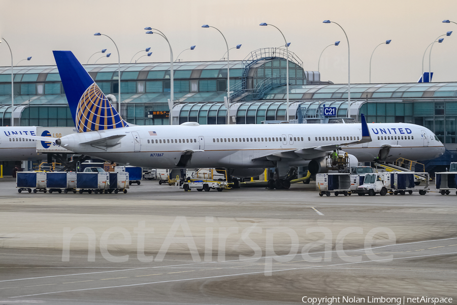 United Airlines Boeing 757-33N (N77867) | Photo 376376
