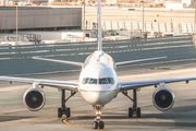 United Airlines Boeing 757-33N (N77867) at  San Francisco - International, United States