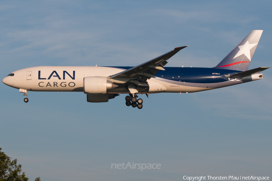 LAN Cargo Boeing 777-F16 (N778LA) | Photo 82055