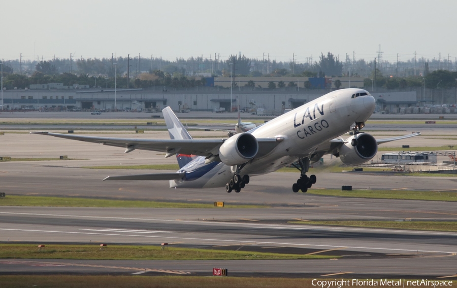 LAN Cargo Boeing 777-F16 (N778LA) | Photo 295689