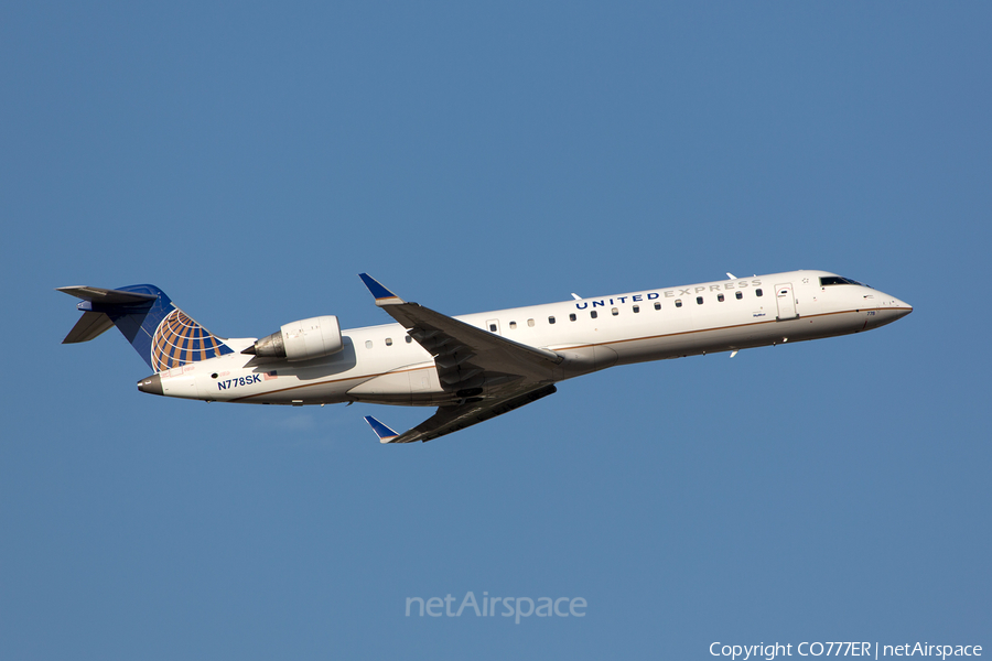 United Express (SkyWest Airlines) Bombardier CRJ-701ER (N778SK) | Photo 175405