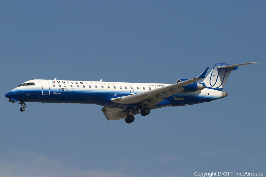 United Express (SkyWest Airlines) Bombardier CRJ-701ER (N778SK) | Photo 185109