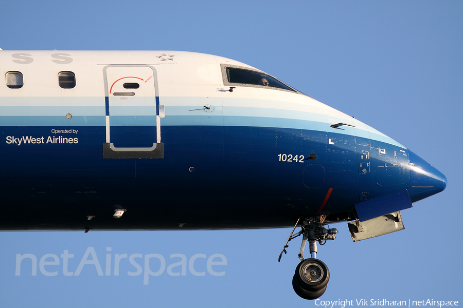 United Express (SkyWest Airlines) Bombardier CRJ-701ER (N778SK) | Photo 30249