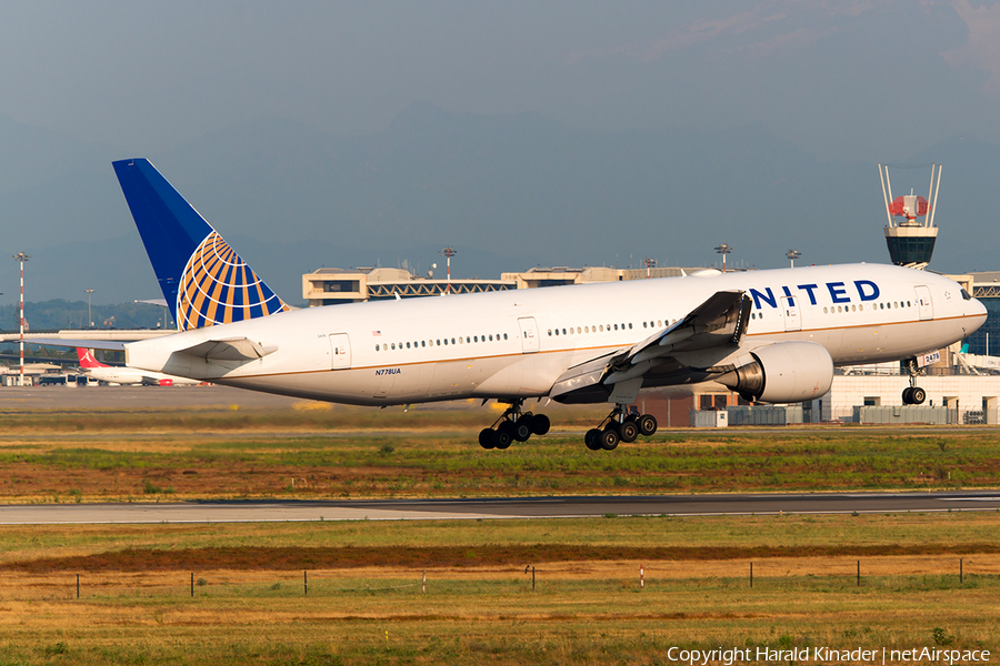 United Airlines Boeing 777-222 (N778UA) | Photo 289544