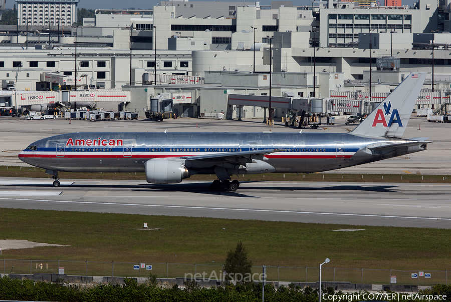 American Airlines Boeing 777-223(ER) (N779AN) | Photo 14006