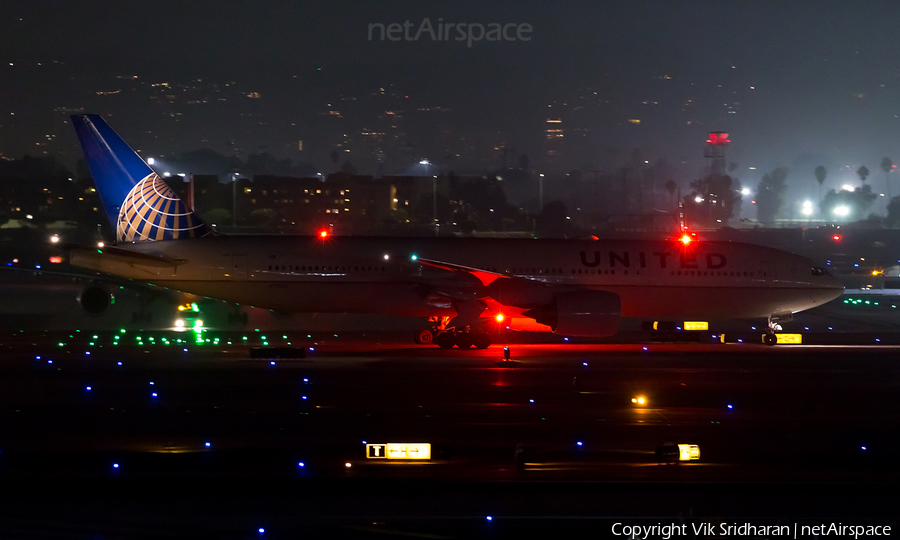 United Airlines Boeing 777-222(ER) (N779UA) | Photo 360454