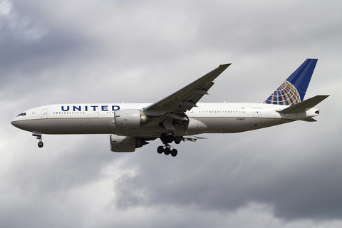 United Airlines Boeing 777-224(ER) (N78002) at  Newark - Liberty International, United States