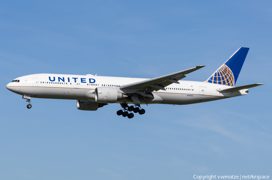 United Airlines Boeing 777-224(ER) (N78003) | Photo 636040