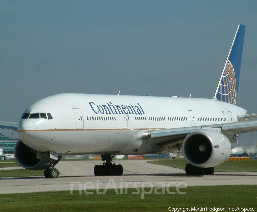 Continental Airlines Boeing 777-224(ER) (N78004) | Photo 102730