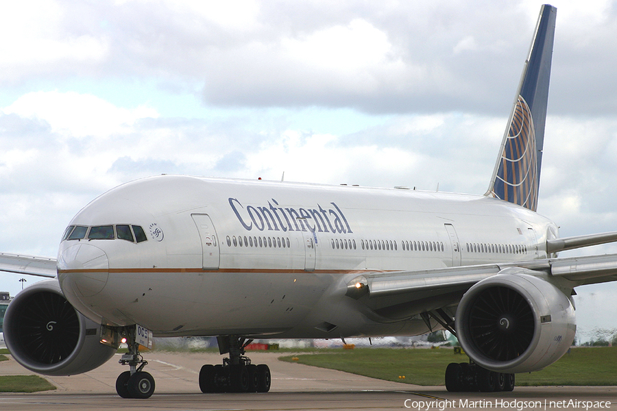 Continental Airlines Boeing 777-224(ER) (N78005) | Photo 2255