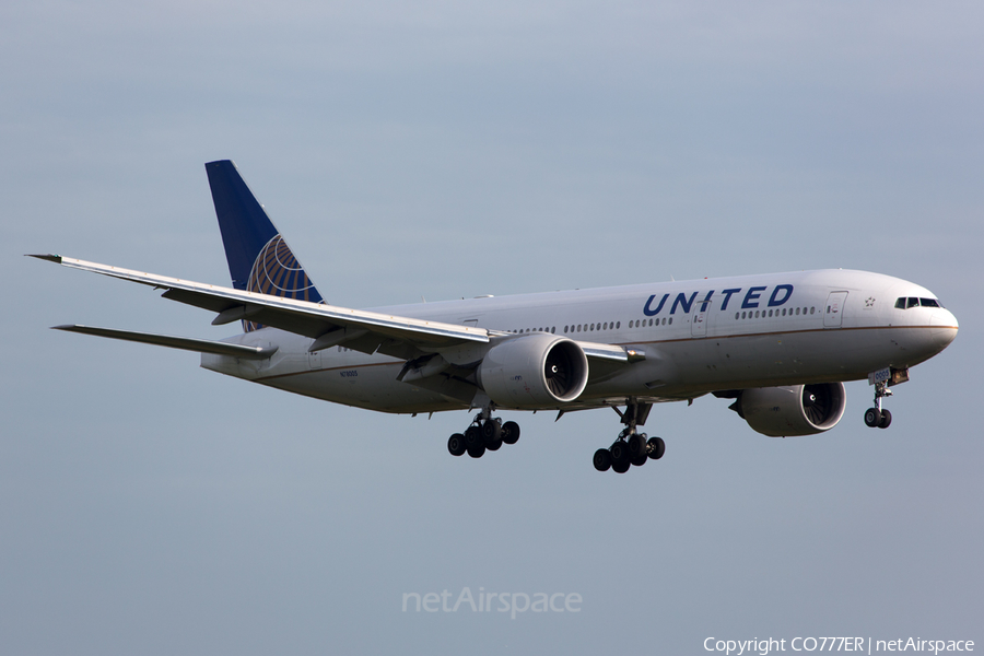 United Airlines Boeing 777-224(ER) (N78005) | Photo 58474