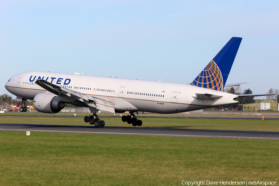 United Airlines Boeing 777-224(ER) (N78009) | Photo 149544