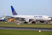 United Airlines Boeing 777-224(ER) (N78009) at  Dublin, Ireland