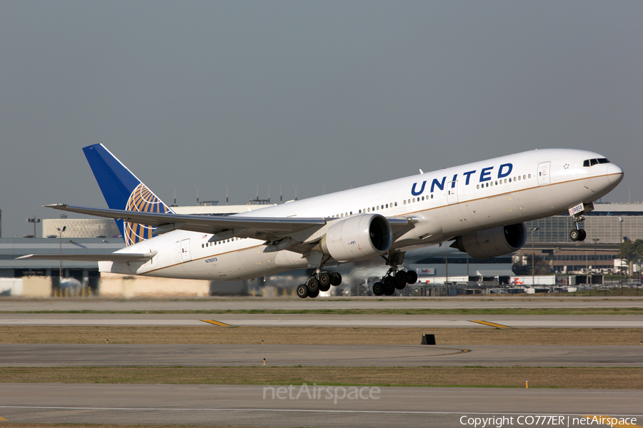 United Airlines Boeing 777-224(ER) (N78013) | Photo 48209