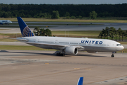 United Airlines Boeing 777-224(ER) (N78013) at  Houston - George Bush Intercontinental, United States